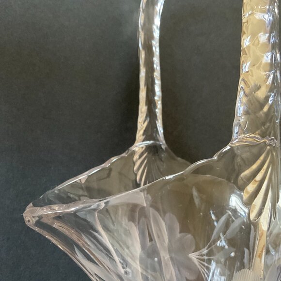 VINTAGE FLOWER VASE EUC - Picture 3 of 5